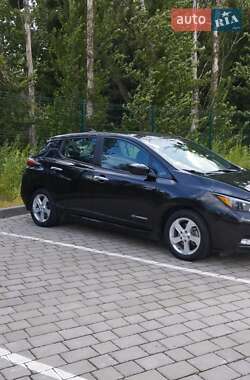 Хэтчбек Nissan Leaf 2018 в 