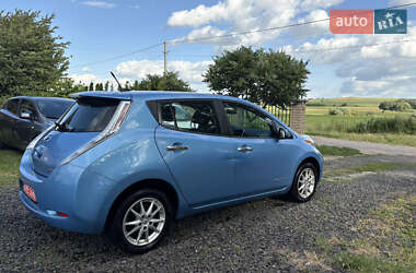 Хетчбек Nissan Leaf 2013 в 