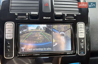 Хетчбек Nissan Leaf 2013 в 