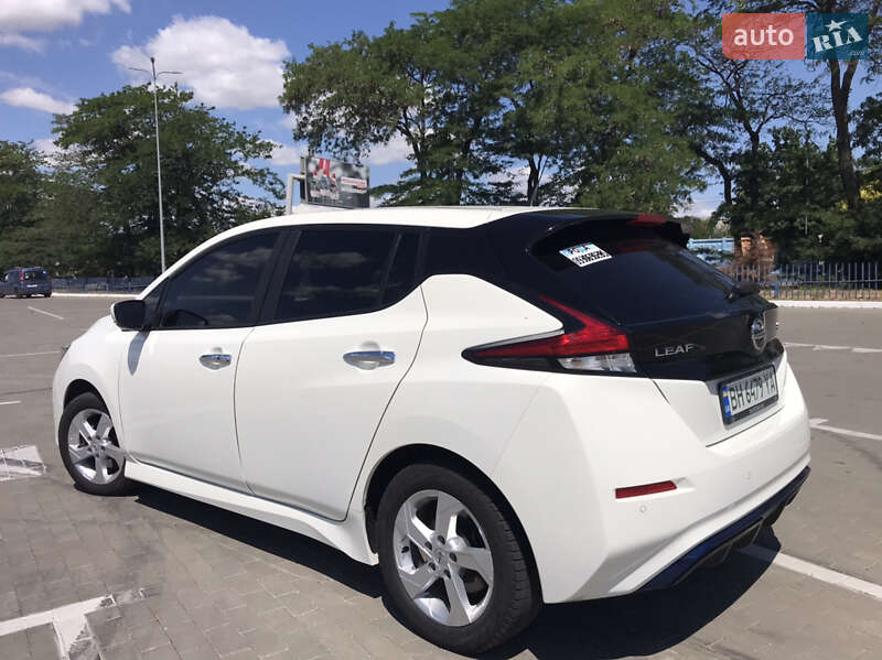 Хэтчбек Nissan Leaf 2020 в Одессе
