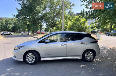 Хэтчбек Nissan Leaf 2018 в Одессе