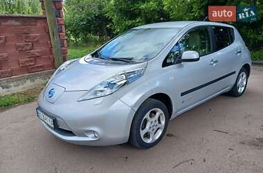 Хэтчбек Nissan Leaf 2012 в Ровно