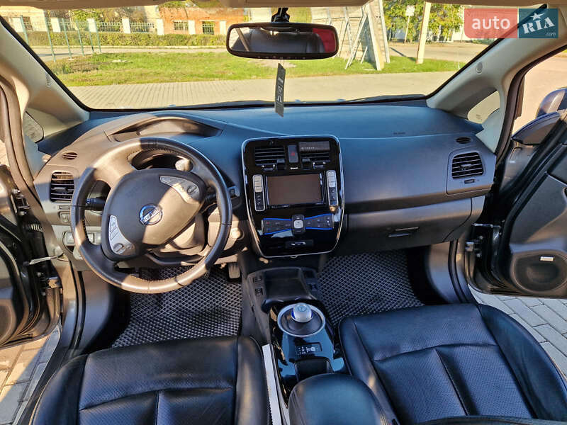 Хэтчбек Nissan Leaf 2017 в Мукачево