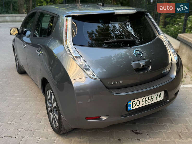 Хэтчбек Nissan Leaf 2014 в Тернополе
