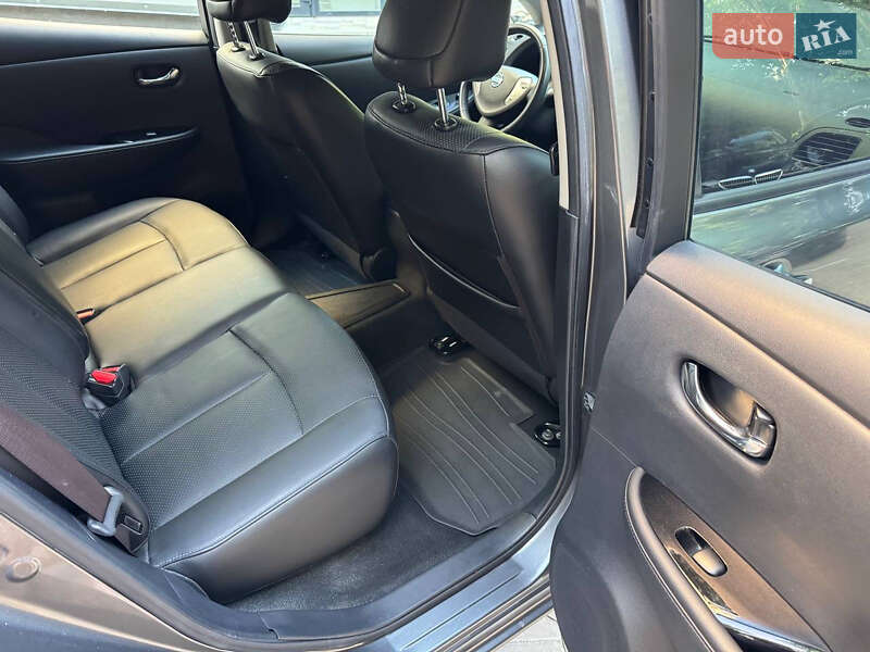 Хэтчбек Nissan Leaf 2014 в Тернополе