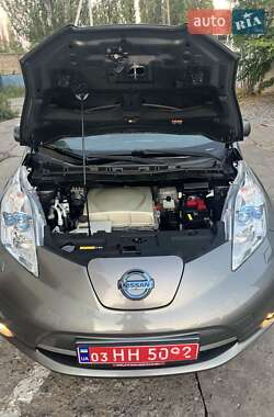 Хэтчбек Nissan Leaf 2017 в Одессе