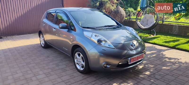 Хэтчбек Nissan Leaf 2013 в Харькове