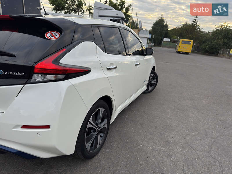 Хетчбек Nissan Leaf 2019 в Вінниці