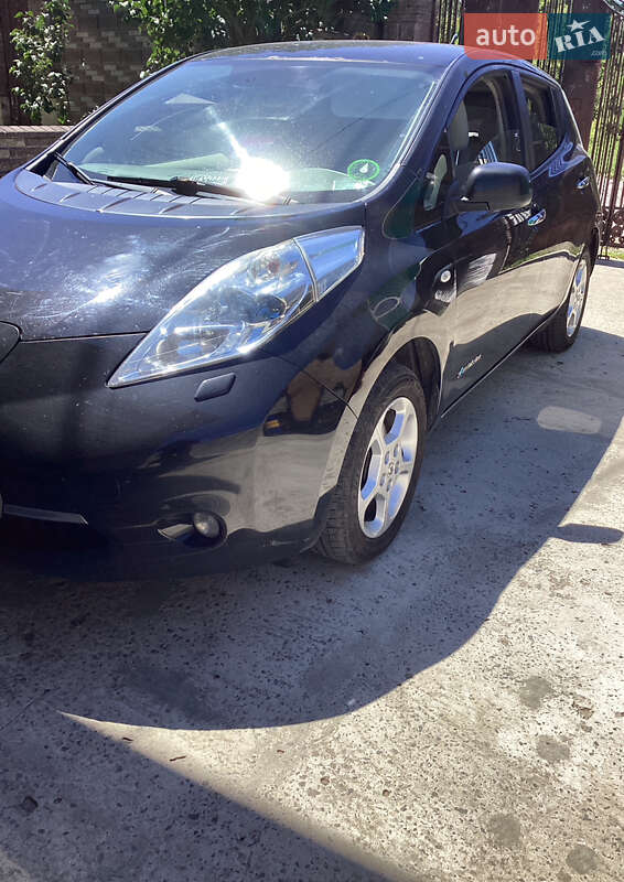 Nissan Leaf 2011