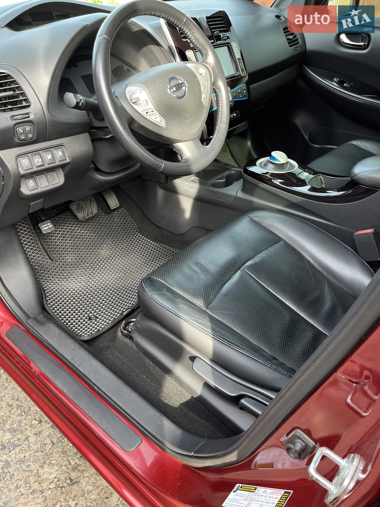 2013 Nissan Leaf - мініатюра 13