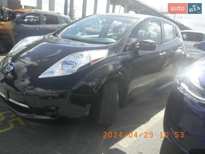 Хэтчбек Nissan Leaf 2015 в Одессе