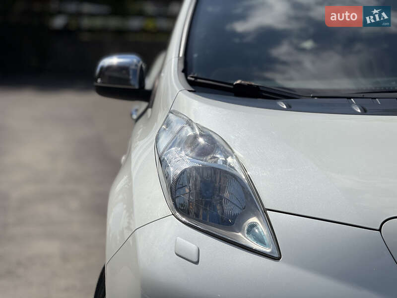 Хетчбек Nissan Leaf 2014 в Тернополі