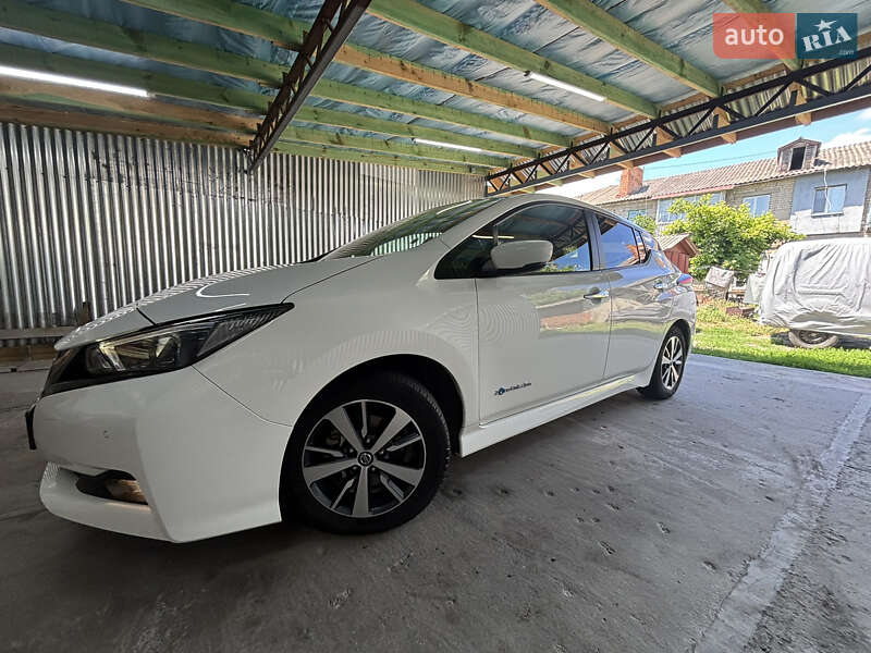Хетчбек Nissan Leaf 2019 в Кобеляках