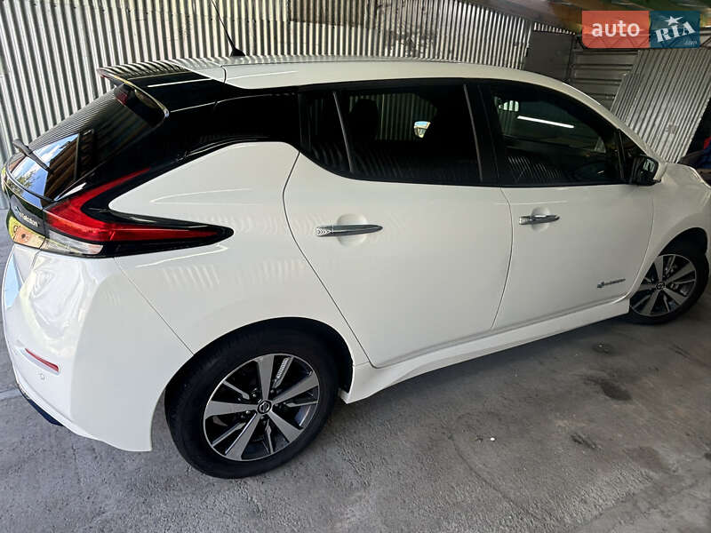 Хетчбек Nissan Leaf 2019 в Кобеляках