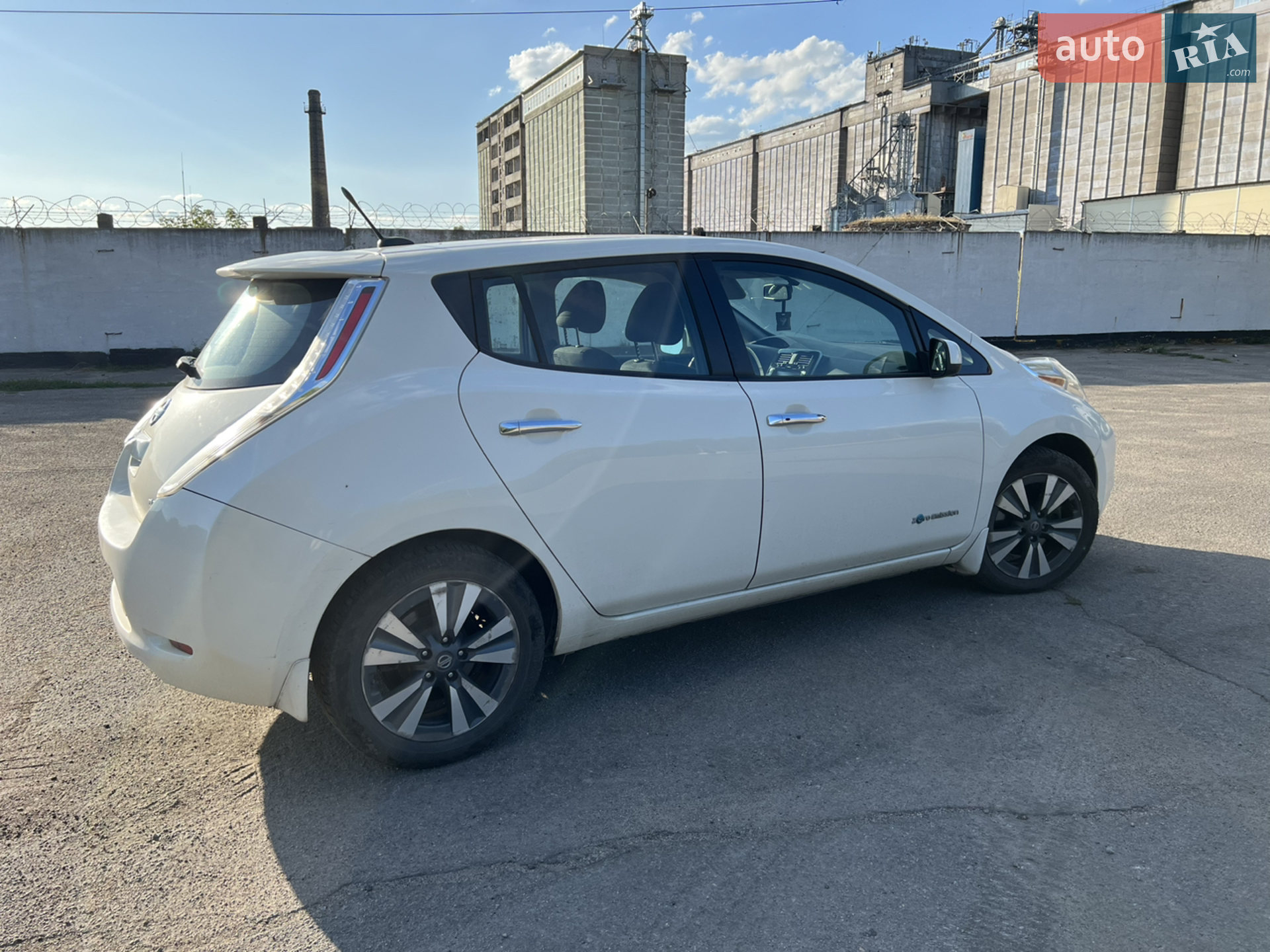2016 Nissan Leaf - мініатюра 17