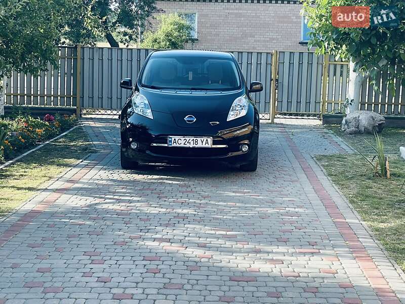 Хетчбек Nissan Leaf 2012 в Любомлі
