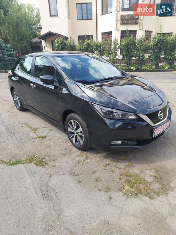 Хэтчбек Nissan Leaf 2022 в Виннице