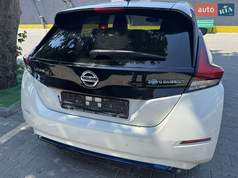 Хэтчбек Nissan Leaf 2018 в Одессе