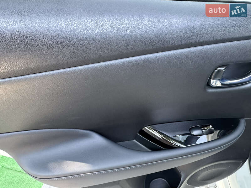 Хэтчбек Nissan Leaf 2018 в Одессе