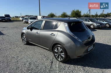 Хетчбек Nissan Leaf 2016 в 