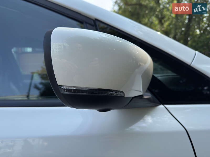 Хэтчбек Nissan Leaf 2020 в Ровно