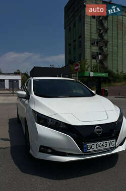 Хетчбек Nissan Leaf 2023 в Львові