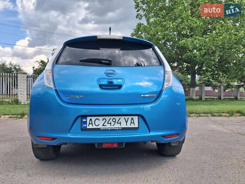 Хэтчбек Nissan Leaf 2012 в Владимире