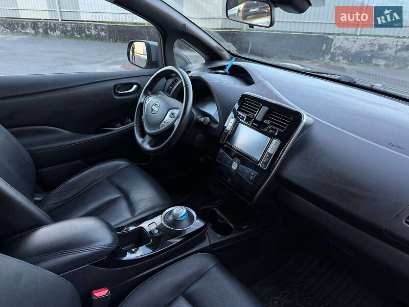 Хетчбек Nissan Leaf 2014 в Вінниці