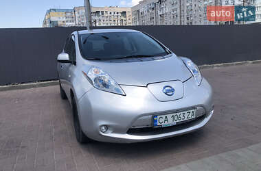 Хэтчбек Nissan Leaf 2014 в Днепре