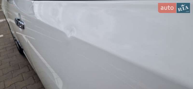 Хэтчбек Nissan Leaf 2018 в Киеве