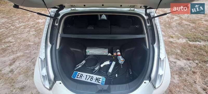 Хэтчбек Nissan Leaf 2017 в Любомле