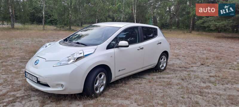 Хэтчбек Nissan Leaf 2017 в Любомле