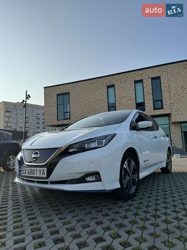 Хетчбек Nissan Leaf 2021 в Хмельницькому