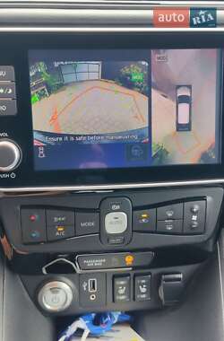 Хэтчбек Nissan Leaf 2020 в 