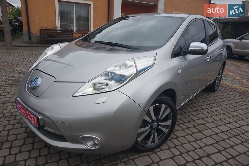 Хетчбек Nissan Leaf 2014 в Самборі