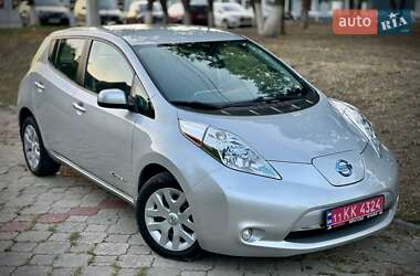 Хэтчбек Nissan Leaf 2016 в Днепре