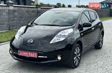 Хэтчбек Nissan Leaf 2015 в 