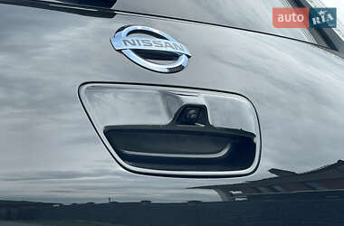 Хэтчбек Nissan Leaf 2015 в 
