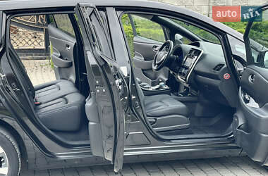 Хэтчбек Nissan Leaf 2015 в 