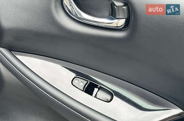 Хэтчбек Nissan Leaf 2015 в 