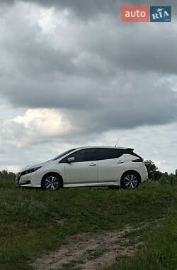 Хэтчбек Nissan Leaf 2020 в Днепре