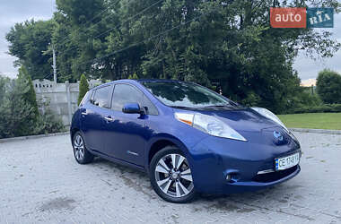 Хетчбек Nissan Leaf 2015 в Чернівцях