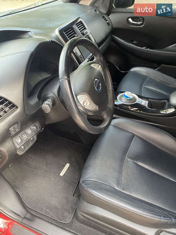 Хетчбек Nissan Leaf 2017 в Одесі