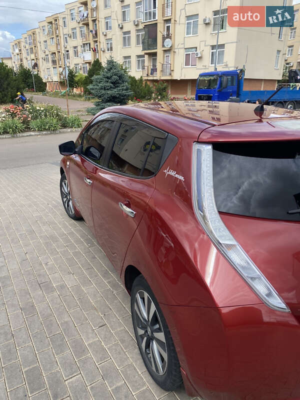 Хетчбек Nissan Leaf 2017 в Одесі