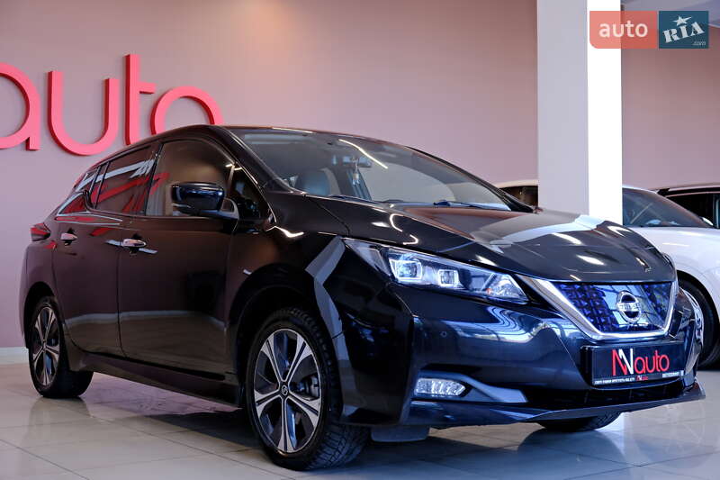 Хетчбек Nissan Leaf 2022 в Одесі