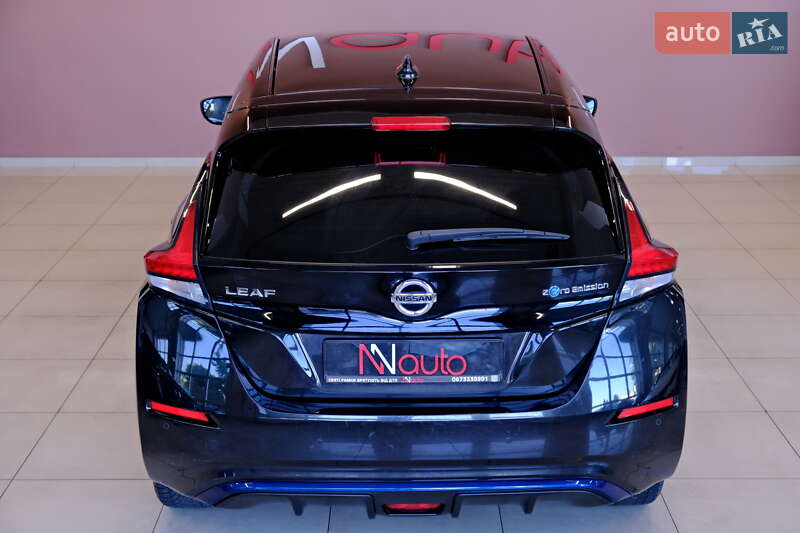 Хетчбек Nissan Leaf 2022 в Одесі