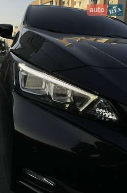 Хетчбек Nissan Leaf 2018 в Полтаві