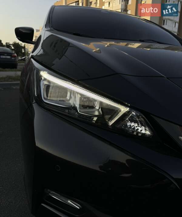 Хэтчбек Nissan Leaf 2018 в Полтаве