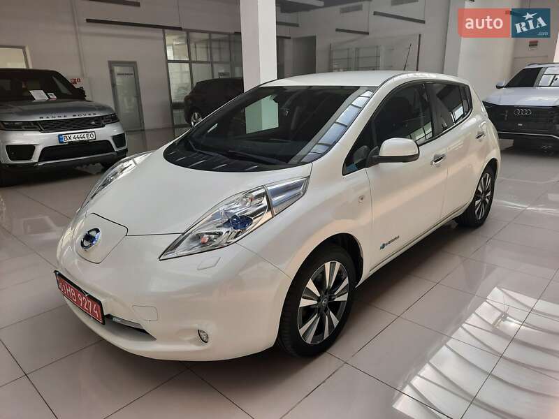 Хэтчбек Nissan Leaf 2017 в Хмельницком