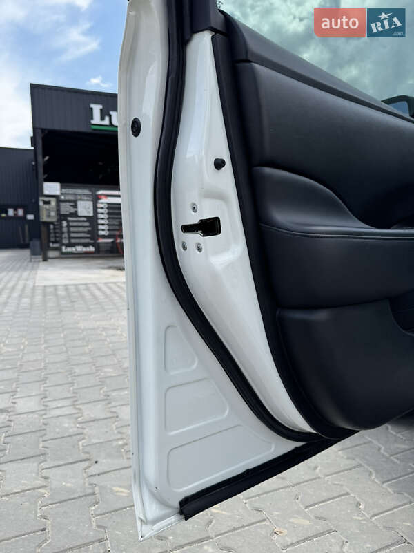 Хэтчбек Nissan Leaf 2017 в Луцке